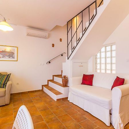 Komfortable Ferienwohnung Mit Balkon Und Meerblick Liznjan Bagian luar foto